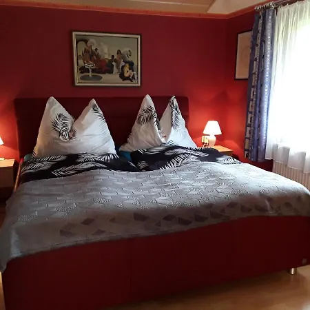 Zur Alten Schlosserei Apartment *